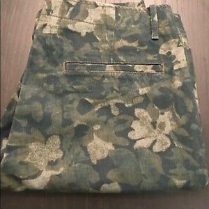 NWOT MENS GAP PANTS W32 L30 STRAIGHT FIT